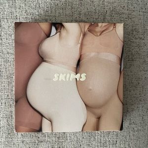 SKIMS Maternity Sculpting Bodysuit Mid-Thigh L/XL